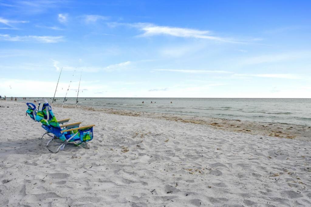 The Spanish Beach Home Only 10Mins From The Beach! Largo Exteriör bild